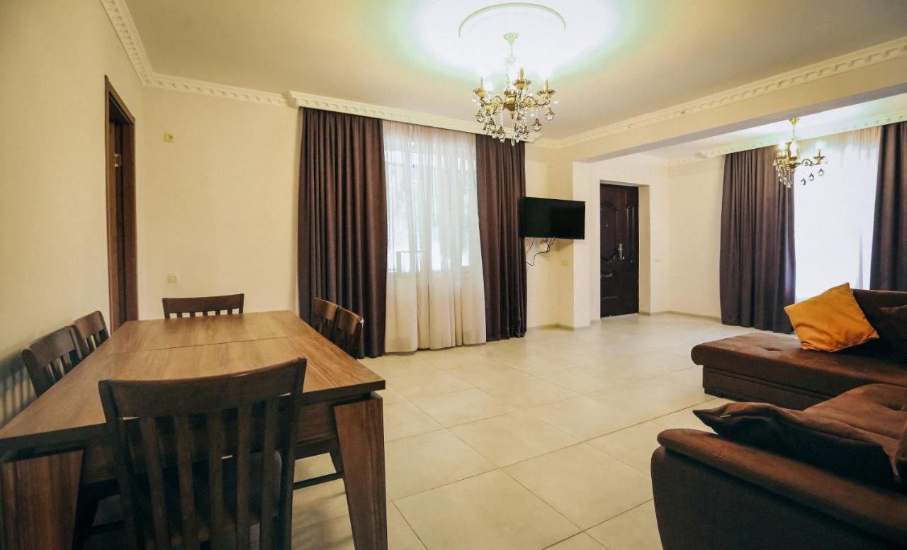 Bebo Babu Guest House Kutaisi Luaran gambar