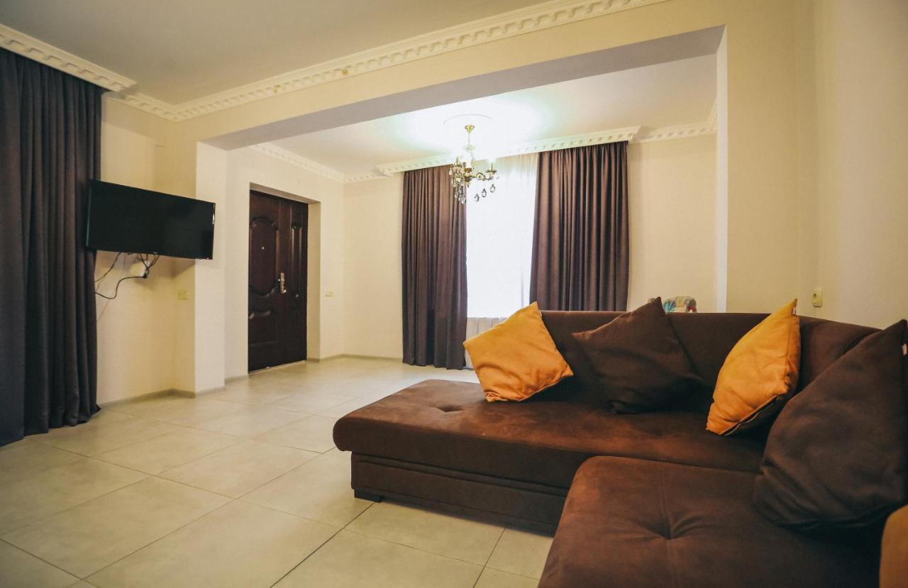 Bebo Babu Guest House Kutaisi Luaran gambar